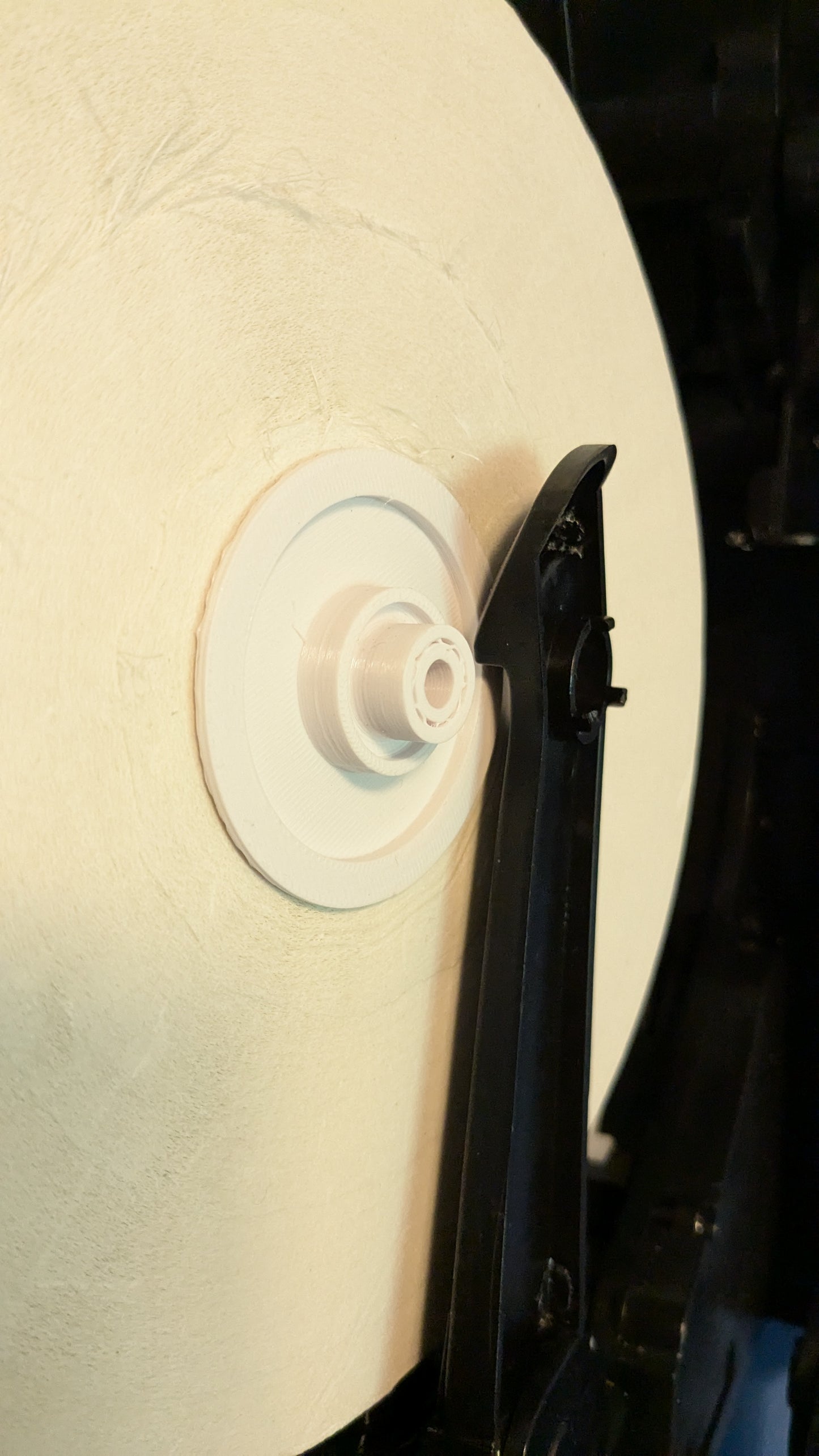 NVI 68003 conversion kit adapter to us 2 in core paper towel roll.